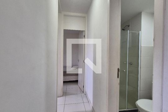 Corredor de apartamento à venda com 2 quartos, 49m² em Vargem Pequena, Rio de Janeiro