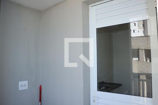 Área de Serviço de apartamento para alugar com 2 quartos, 49m² em Jardim Pioneira, Cotia