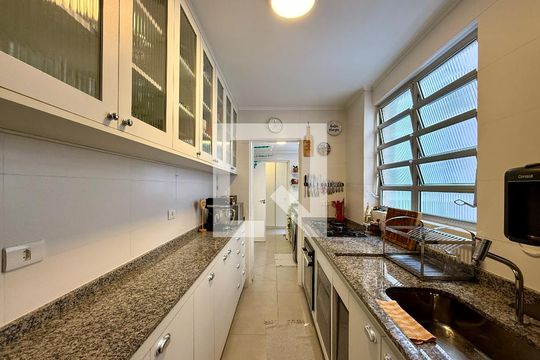 Cozinha  de apartamento à venda com 2 quartos, 65m² em Santo Amaro, São Paulo
