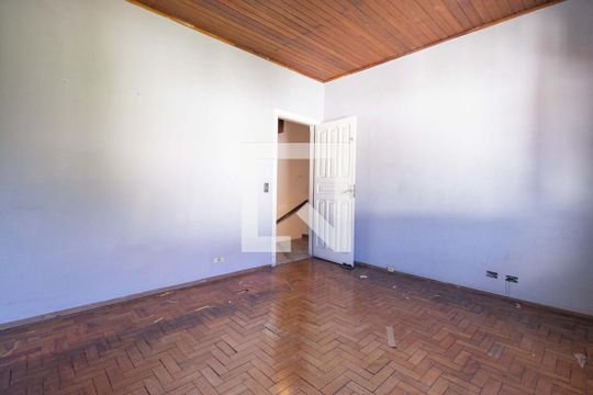 Quarto 2 de casa para alugar com 3 quartos, 300m² em Jardim da Gloria, São Paulo