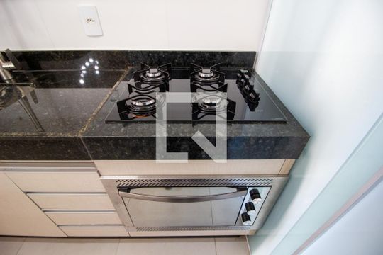 Cozinha de apartamento para alugar com 2 quartos, 62m² em Parque Campolim, Sorocaba