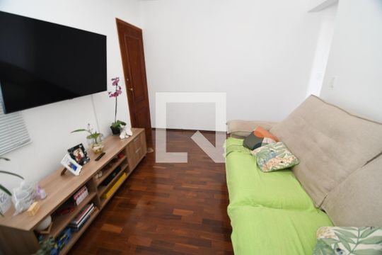 Sala de apartamento à venda com 2 quartos, 57m² em Taquaral, Campinas