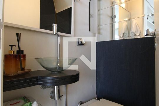 Lavabo de casa à venda com 4 quartos, 315m² em Planalto Paulista, São Paulo