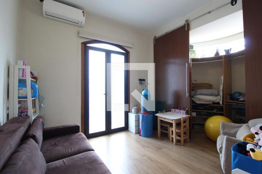 Quarto 1 - Suíte de casa à venda com 4 quartos, 315m² em Planalto Paulista, São Paulo