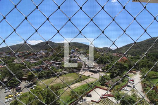 Quarto 1 - Vista de apartamento à venda com 2 quartos, 60m² em Taquara, Rio de Janeiro