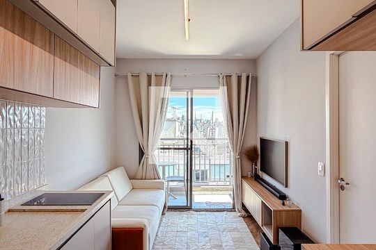 Sala de kitnet/studio para alugar com 1 quarto, 28m² em Liberdade, São Paulo