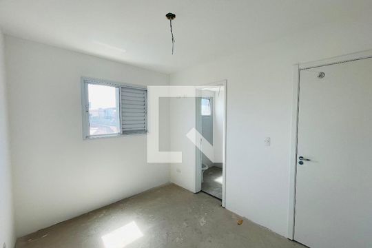 Quarto 1 de apartamento à venda com 2 quartos, 56m² em Vila Galvão, Guarulhos