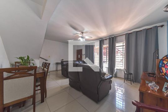 Sala de casa à venda com 3 quartos, 129m² em Jardim das Acacias, São Paulo