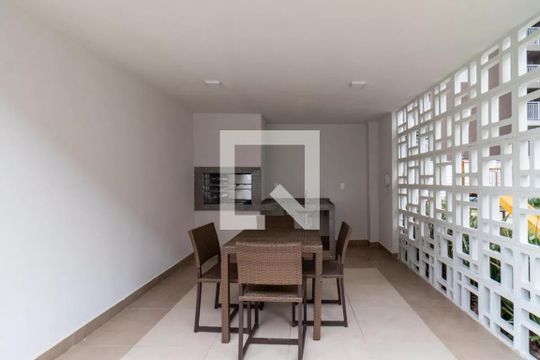Churrasqueira de apartamento para alugar com 2 quartos, 34m² em Parque Industrial Tomas Edson, São Paulo