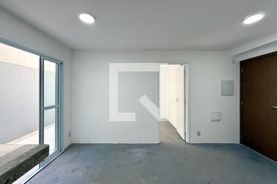 Sala  de apartamento à venda com 1 quarto, 46m² em Santo Amaro, São Paulo
