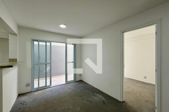 Sala  de apartamento à venda com 1 quarto, 46m² em Santo Amaro, São Paulo