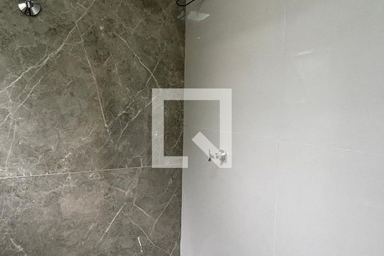 Banheiro da Suíte de casa à venda com 3 quartos, 142m² em Parque das Nações, Santo André