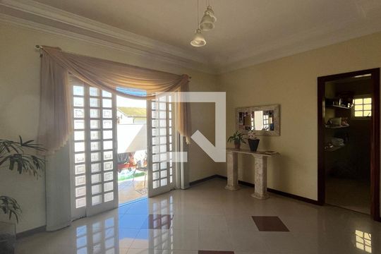 Casa à venda com 4 quartos, 280m² em Parque Alto Taquaral, Campinas