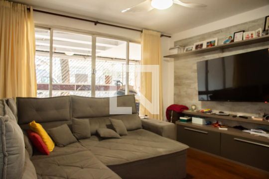 Sala 1 de casa à venda com 3 quartos, 300m² em Planalto Paulista, São Paulo