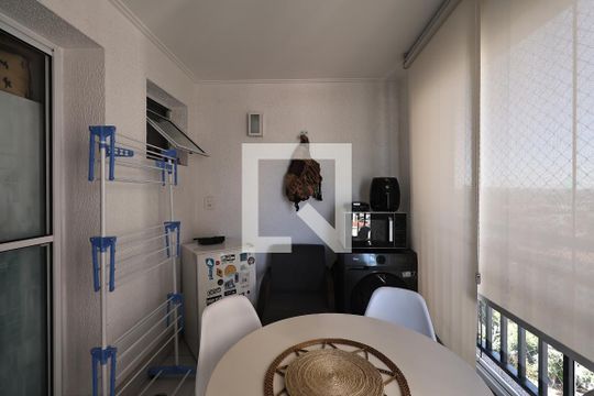 Varanda gourmet  de apartamento à venda com 3 quartos, 96m² em Vila Scarpelli, Santo André