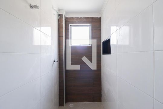 Banheiro de apartamento para alugar com 2 quartos, 40m² em Água Fria, São Paulo