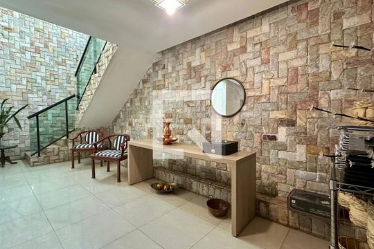 Sala  de casa à venda com 4 quartos, 446m² em Carlos Prates, Belo Horizonte