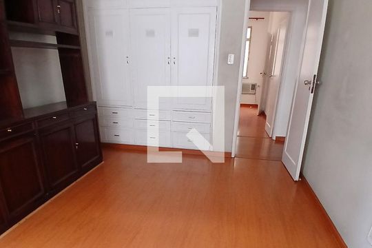 Quarto 2 de apartamento para alugar com 4 quartos, 140m² em Icaraí, Niterói