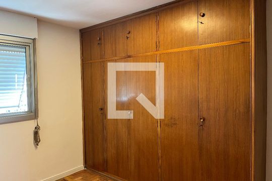 Quarto 1 de apartamento para alugar com 2 quartos, 270m² em Perdizes, São Paulo