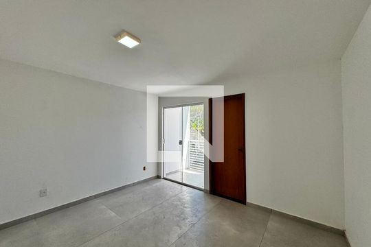 Suíte de casa de condomínio à venda com 3 quartos, 88m² em Vargem Pequena, Rio de Janeiro