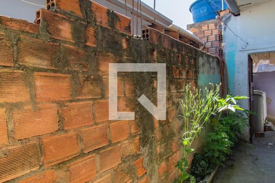 Casa à venda com 4 quartos, 60m² em Estância Velha, Canoas