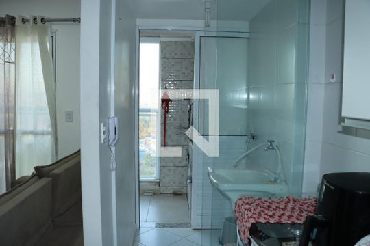 Sala/Cozinha de apartamento para alugar com 3 quartos, 61m² em Jardim Marilu, Carapicuíba