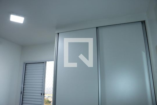 Quarto 1 de apartamento para alugar com 3 quartos, 61m² em Jardim Marilu, Carapicuíba