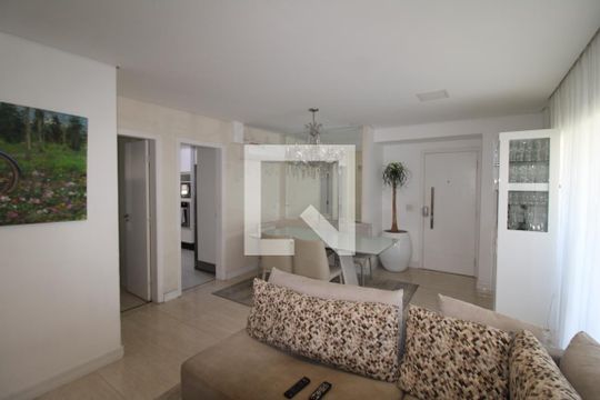 Sala de apartamento à venda com 3 quartos, 123m² em Vila Pauliceia, São Paulo