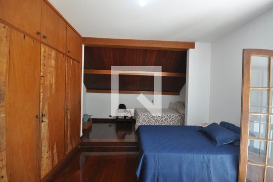 Suíte 1 de casa para alugar com 3 quartos, 999m² em Vila Albertina, São Paulo