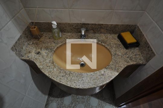 Lavabo de casa para alugar com 3 quartos, 999m² em Vila Albertina, São Paulo