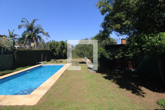 Casa à venda com 1 quarto, 180m² em Interlagos, São Paulo
