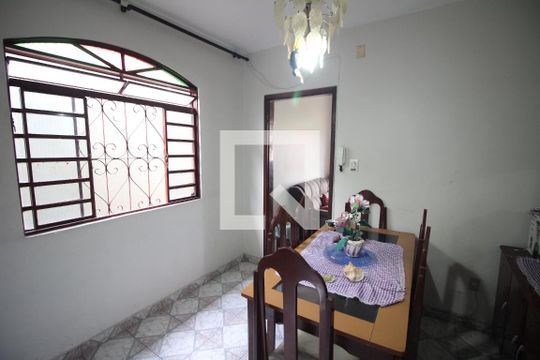 Casa à venda com 3 quartos, 377m² em Eldorado, Contagem