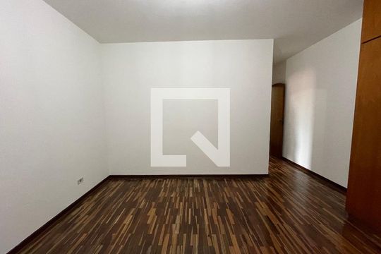 Quarto 1 de casa à venda com 4 quartos, 350m² em Jardim das Vertentes, São Paulo