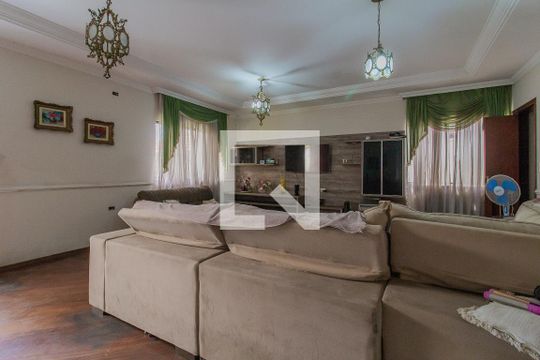 Sala de casa para alugar com 3 quartos, 500m² em Vila Nossa Senhora das Vitorias, Mauá