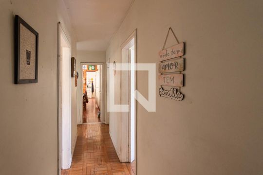 Corredor de apartamento à venda com 3 quartos, 134m² em Estácio, Rio de Janeiro