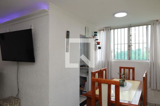 Sala de apartamento à venda com 3 quartos, 72m² em Cidade Antônio Estêvão de Carvalho, São Paulo