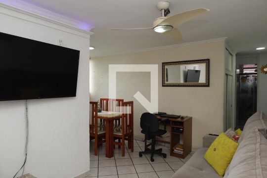 Sala de apartamento à venda com 3 quartos, 72m² em Cidade Antônio Estêvão de Carvalho, São Paulo