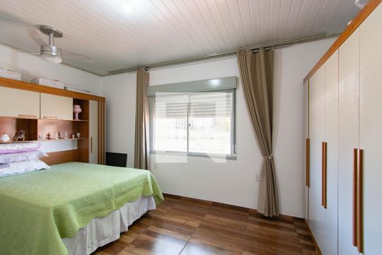 Casa à venda com 2 quartos, 300m² em Mathias Velho, Canoas