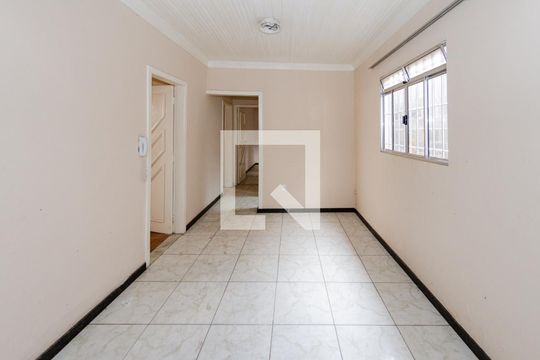 Cozinha de casa à venda com 3 quartos, 105m² em Bonfim, Belo Horizonte