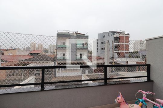 Quintal de apartamento à venda com 2 quartos, 69m² em Jardim Ocara, Santo André