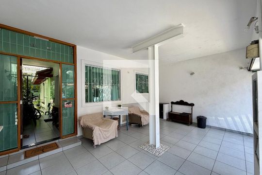 Garagem  de casa para alugar com 3 quartos, 148m² em Santo Amaro, São Paulo