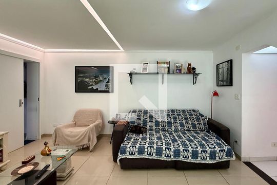 Sala  de casa para alugar com 3 quartos, 148m² em Santo Amaro, São Paulo