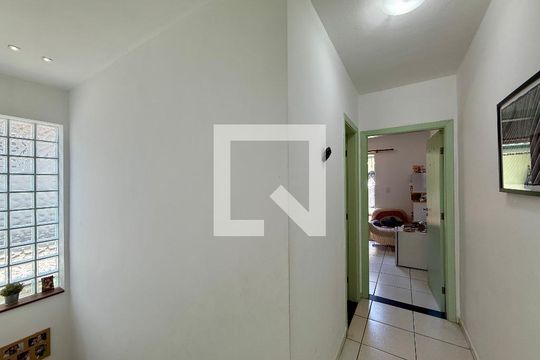 Corredor Quartos  de casa para alugar com 3 quartos, 148m² em Santo Amaro, São Paulo