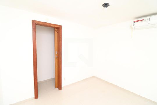 Quarto 1 de apartamento para alugar com 2 quartos, 70m² em Ilha do Governador, Rio de Janeiro