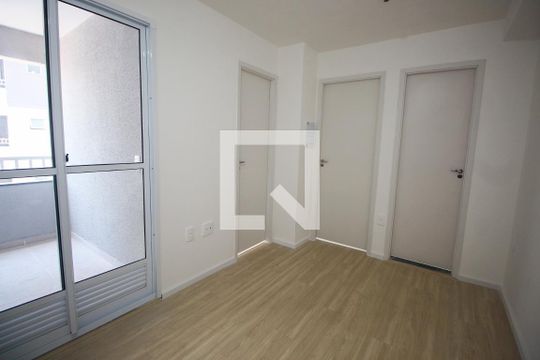 Sala/Cozinha de apartamento para alugar com 2 quartos, 36m² em Vila Plana, São Paulo