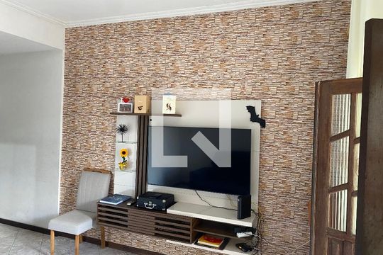 Sala de casa para alugar com 4 quartos, 239m² em Santo Antônio Além do Carmo, Salvador