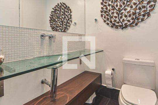 Banheiro Social de apartamento para alugar com 2 quartos, 70m² em Cidade Monções, São Paulo