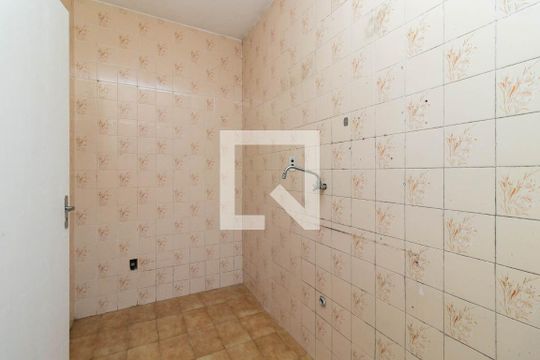 Cozinha de apartamento à venda com 1 quarto, 45m² em Vila Joao Pessoa, Porto Alegre