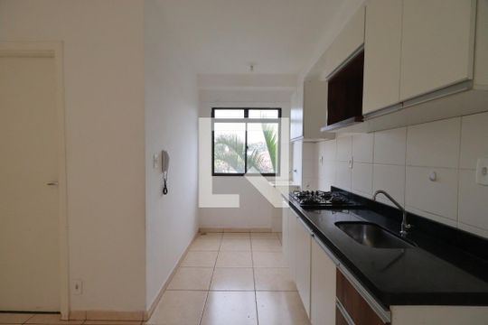 Cozinha de apartamento para alugar com 2 quartos, 45m² em Conjunto Habitacional Jardim das Palmeiras, Ribeirão Preto