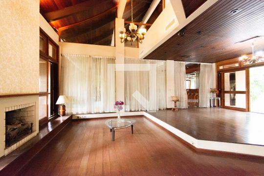 Sala de casa à venda com 4 quartos, 630m² em Jardim do Lago, Canoas